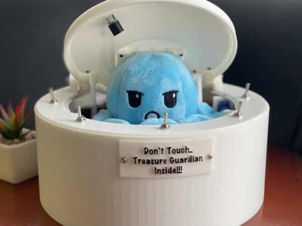 Useless Octopus Box